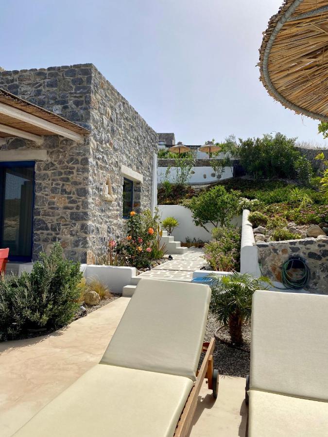 Stelani Villas & Suites Каламаки Екстериор снимка