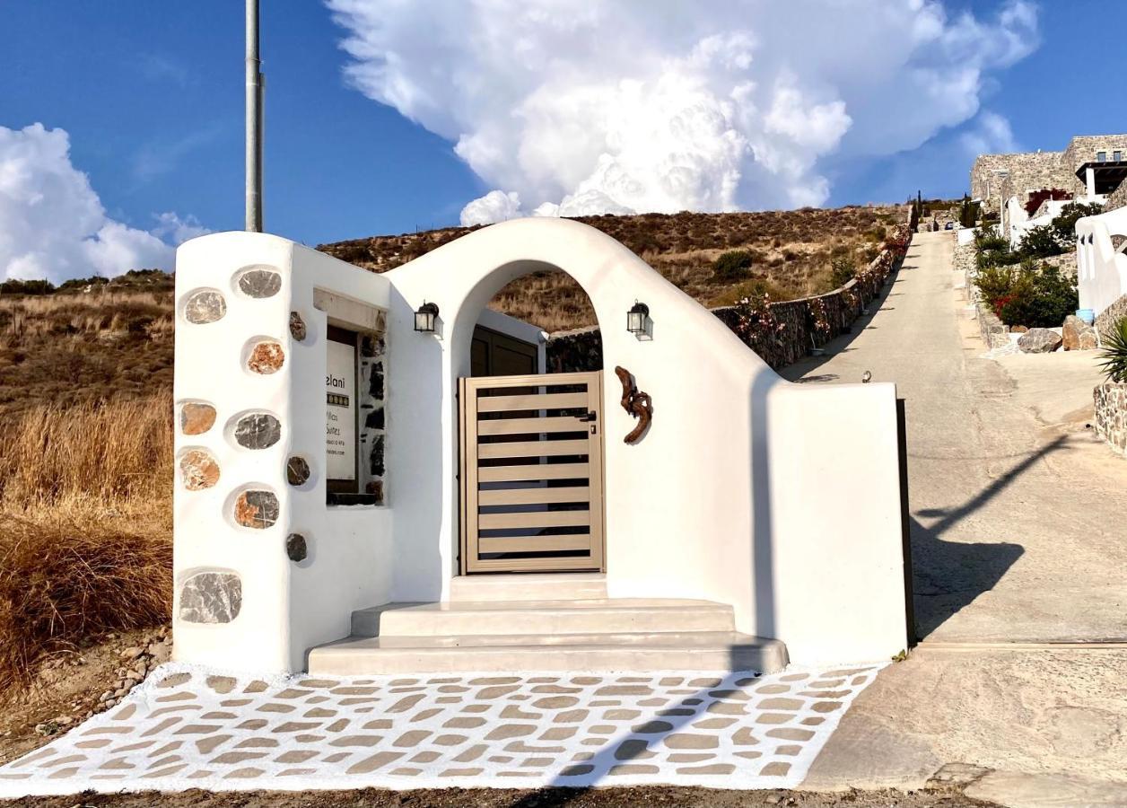 Stelani Villas & Suites Каламаки Екстериор снимка
