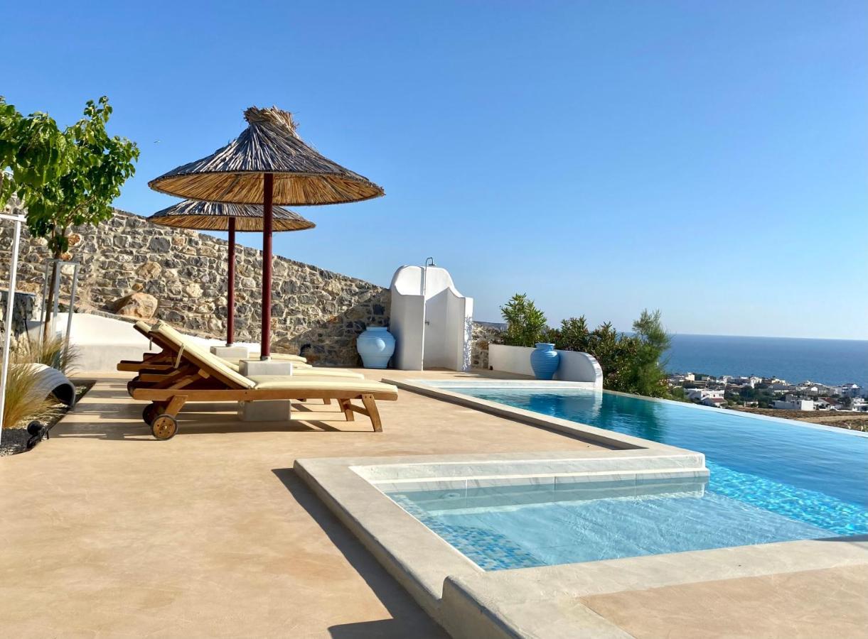 Stelani Villas & Suites Каламаки Екстериор снимка