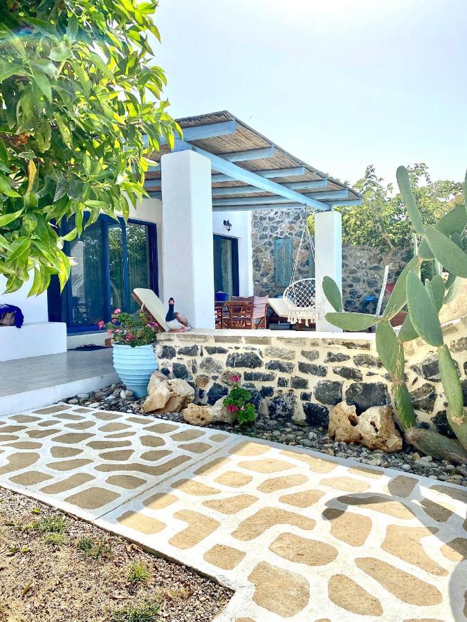 Stelani Villas & Suites Каламаки Екстериор снимка
